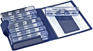 PORTAPILLOLE SETTIMANALE MEDIDOS BLU APERTURA/CHIUSA IN VELCRO 10,5X15,5X2,5 CM_ - Farmacia Nuova Dr.ssa Gabriella Catellani