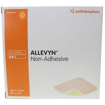 MEDICAZIONE IDROCELLULARE STERILE ALTAMENTE ASSORBENTE NON ADESIVA IN SCHIUMA DI POLIURETANO 10X10CM 3 PEZZI - Farmacia Nuova Dr.ssa Gabriella Catellani
