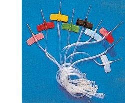 AGO A FARFALLA GAUGE23 STERILE UTILIZZATO PER TERAPIA INFUSIONALE CONFEZIONE SINGOLA SCATOLA 100 PEZZI - Farmacia Nuova Dr.ssa Gabriella Catellani