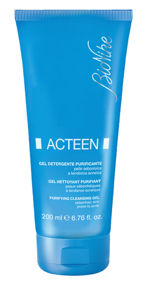 AKNET GEL DETERGENTE PURIFICANTE 200 ML - Farmacia Nuova Dr.ssa Gabriella Catellani