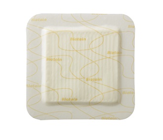 MEDICAZIONE BIATAIN IN SCHIUMA DI POLIURETANO CON BORDO ADESIVO IN SILICONE 10X10 CM 10 PEZZI - Farmacia Nuova Dr.ssa Gabriella Catellani